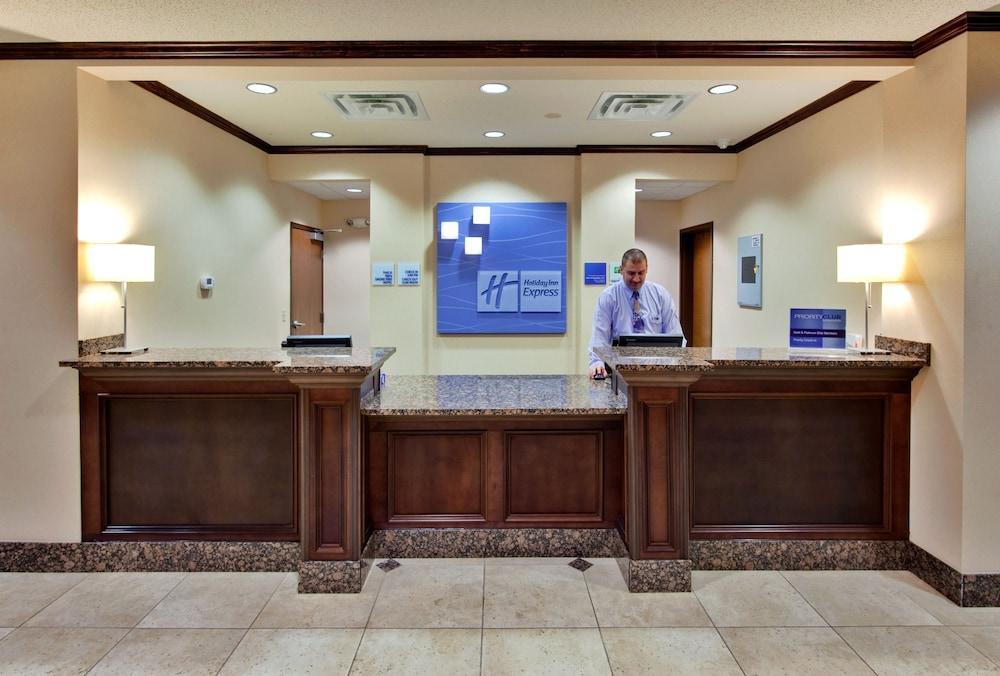 Holiday Inn Express & Suites Detroit - Novi By Ihg Εξωτερικό φωτογραφία