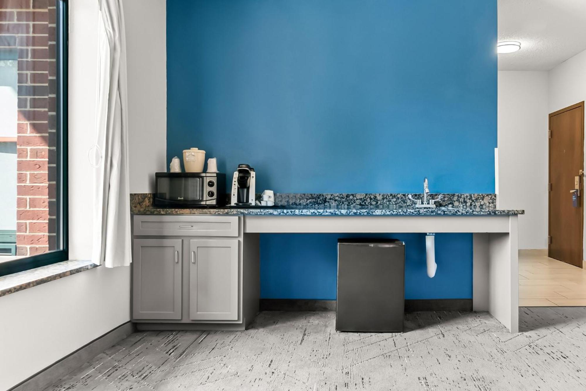 Holiday Inn Express & Suites Detroit - Novi By Ihg Εξωτερικό φωτογραφία