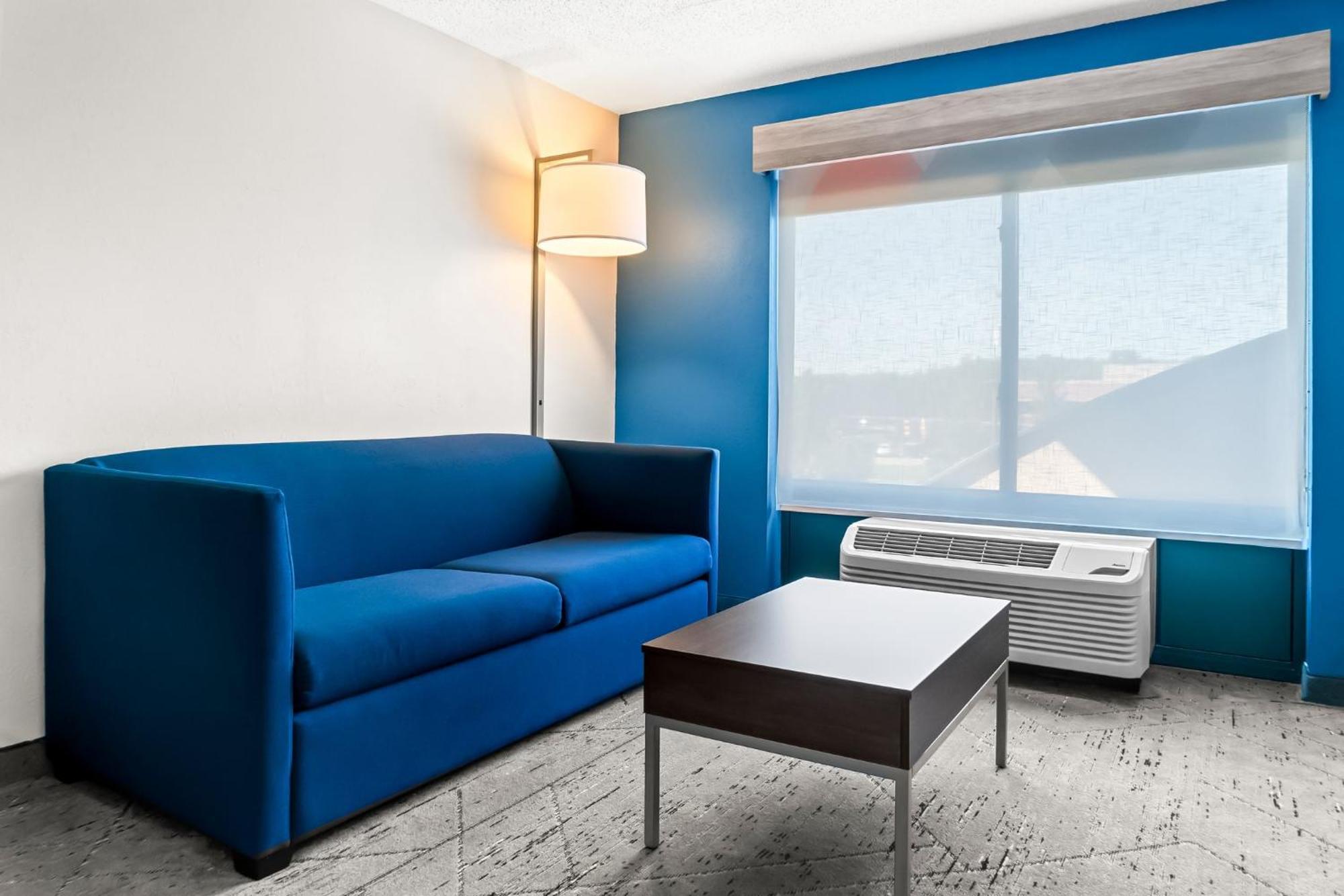Holiday Inn Express & Suites Detroit - Novi By Ihg Εξωτερικό φωτογραφία