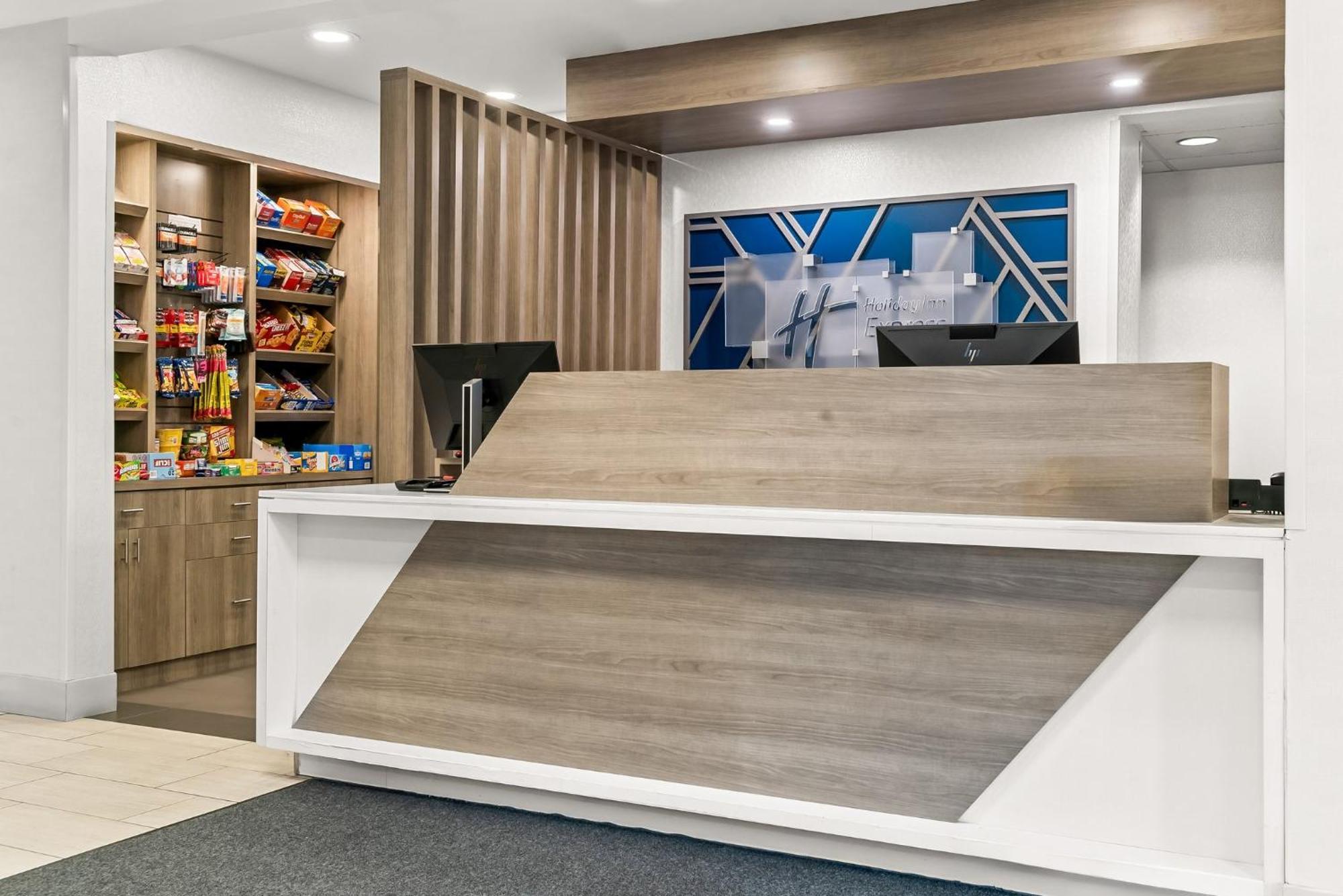 Holiday Inn Express & Suites Detroit - Novi By Ihg Εξωτερικό φωτογραφία