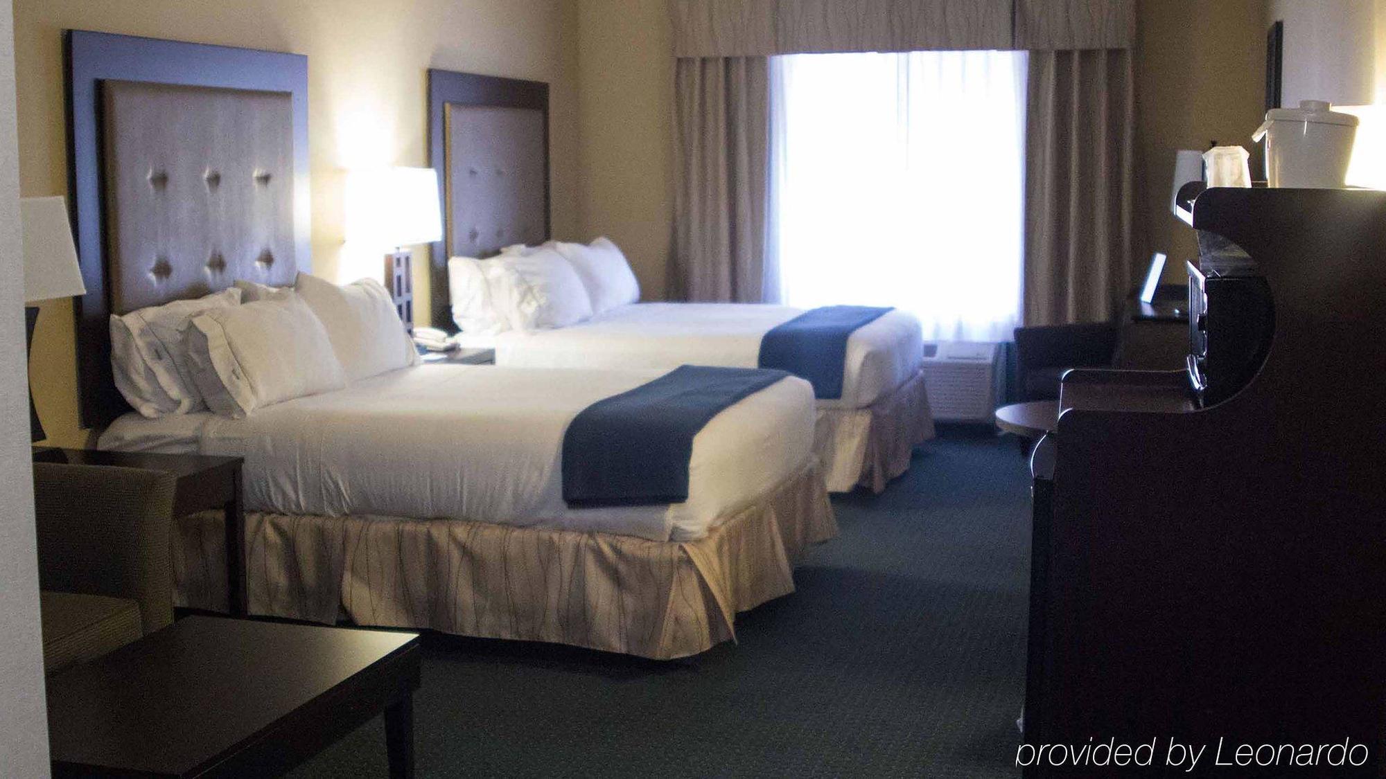 Holiday Inn Express & Suites Detroit - Novi By Ihg Εξωτερικό φωτογραφία