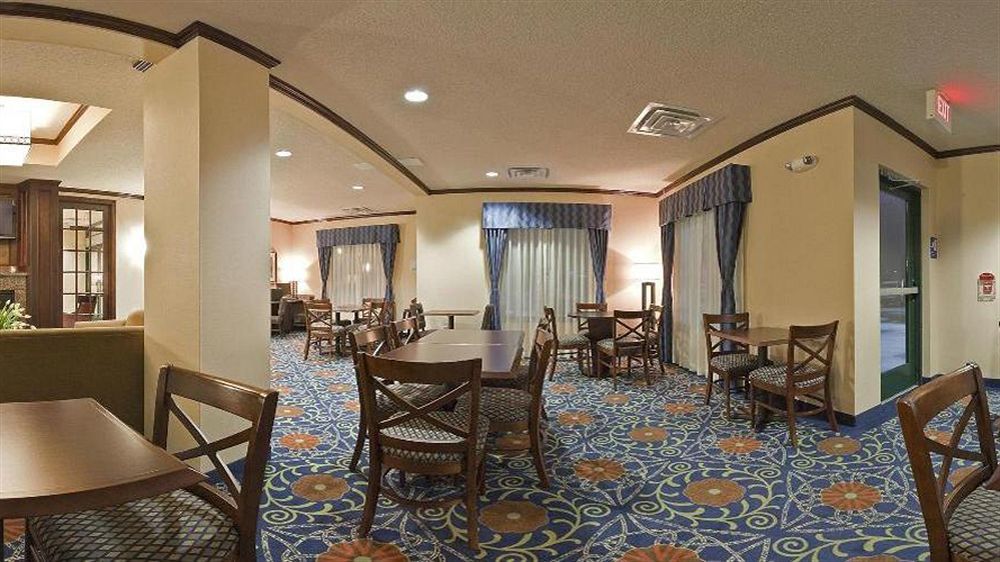 Holiday Inn Express & Suites Detroit - Novi By Ihg Εξωτερικό φωτογραφία
